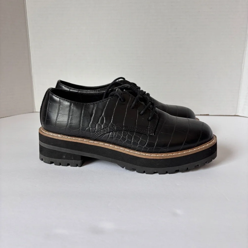 Steve Madden Women's Terri Derby Platform SZ 5.5 Black Crocodile Print Shoe